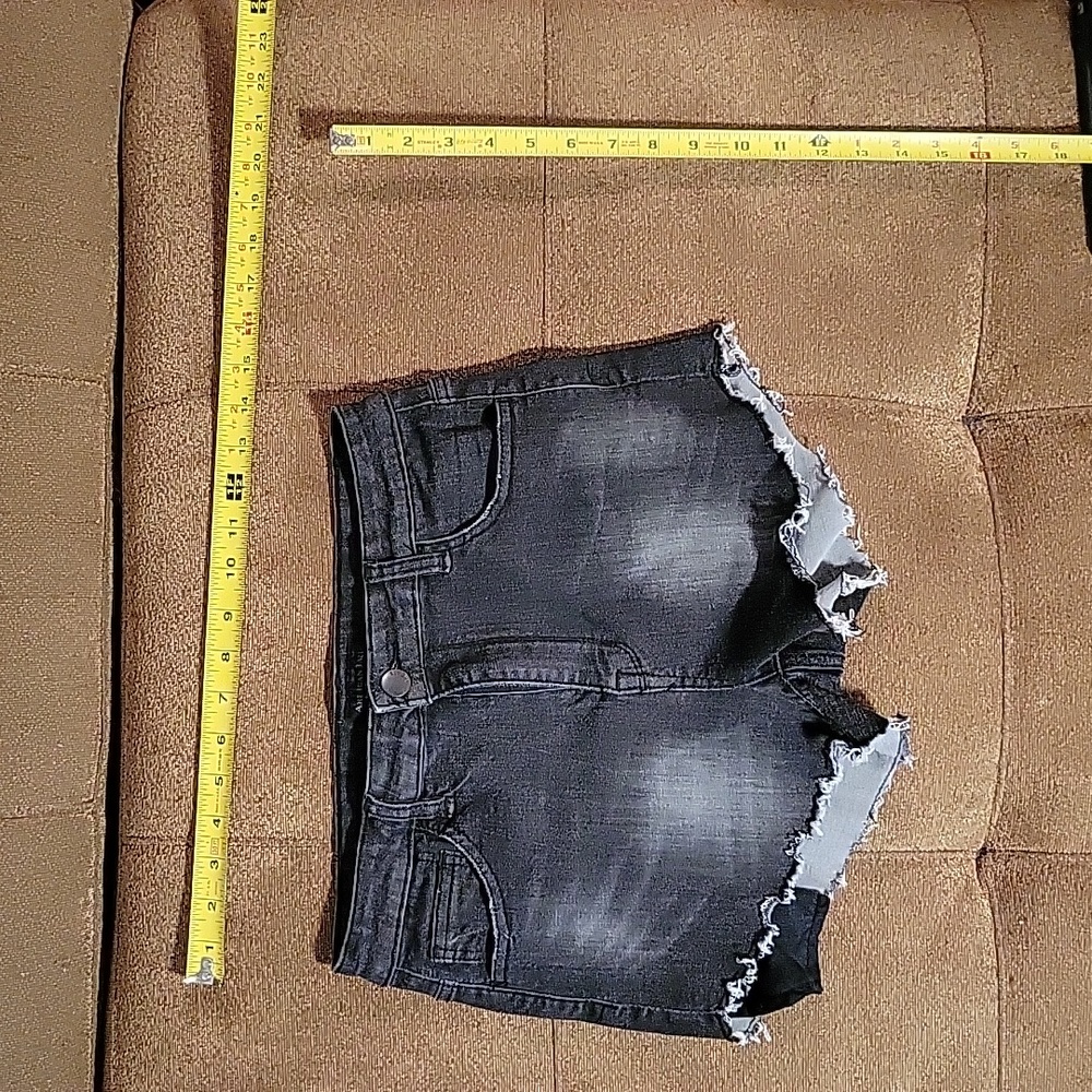 American Bazi Jean Shorts Black